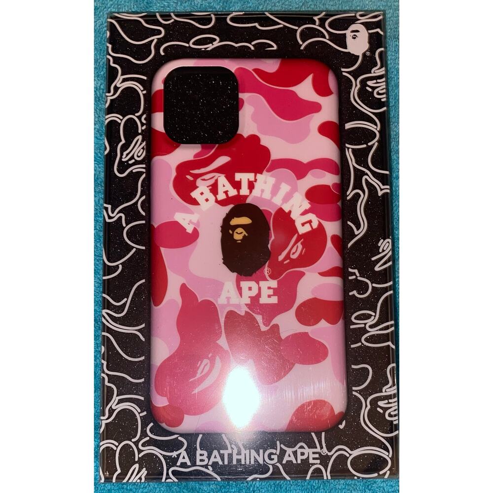 NIB A Bathing Ape Pink Red CAMO BAPE IPhone 11 PRO Case Protector Holder RARE